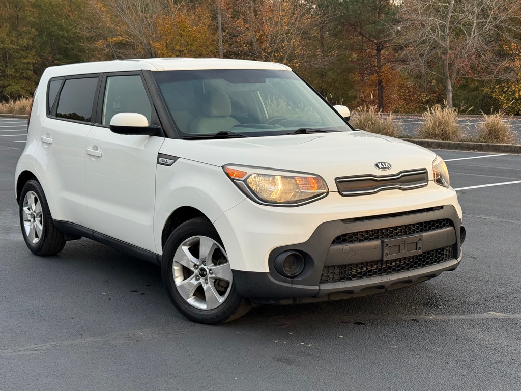 2019 Kia Soul Base's photo