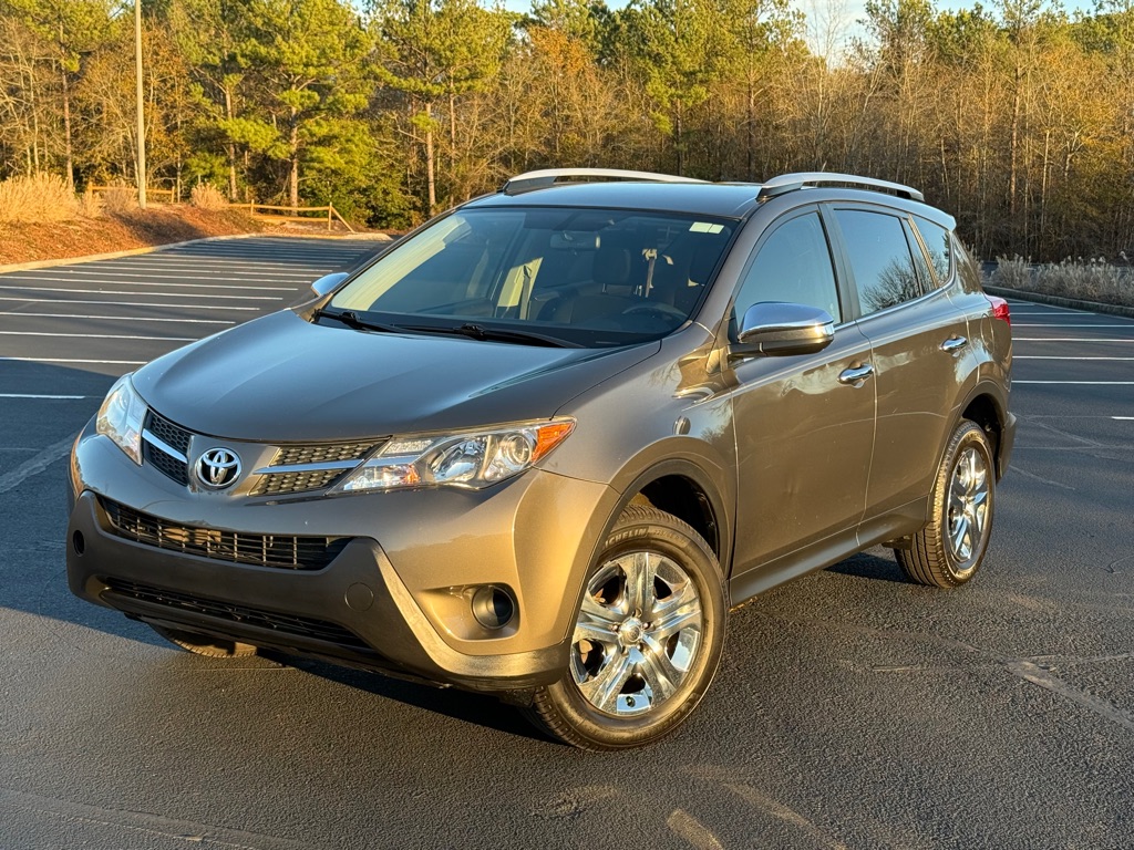 2015 Toyota RAV4 LE's photo