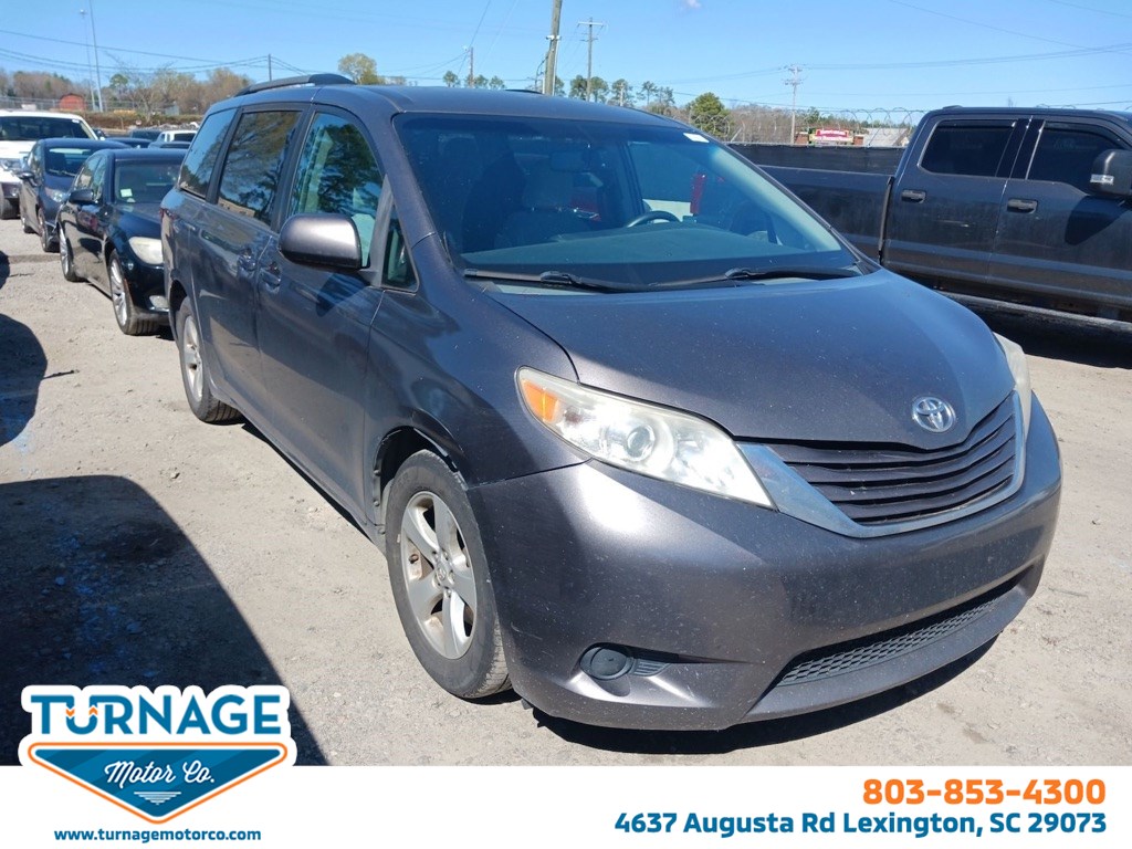 2015 Toyota Sienna LE