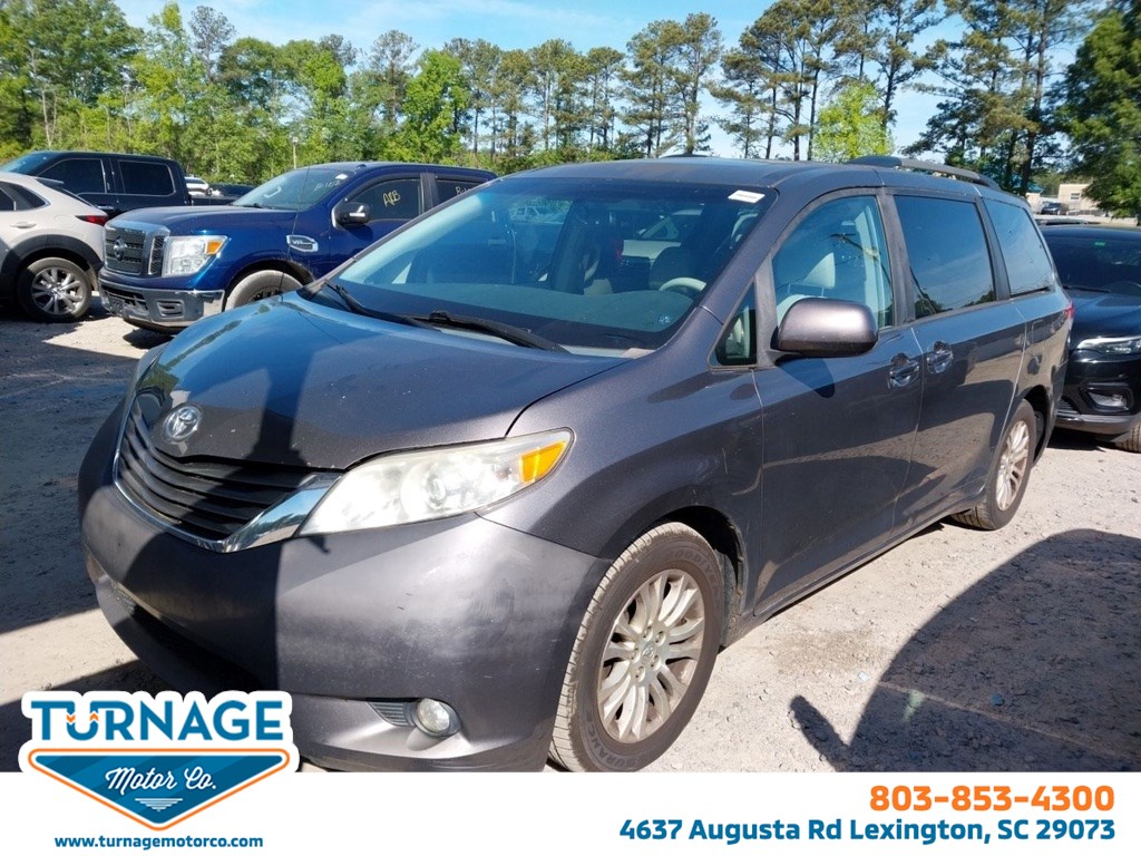 2014 Toyota Sienna XLE