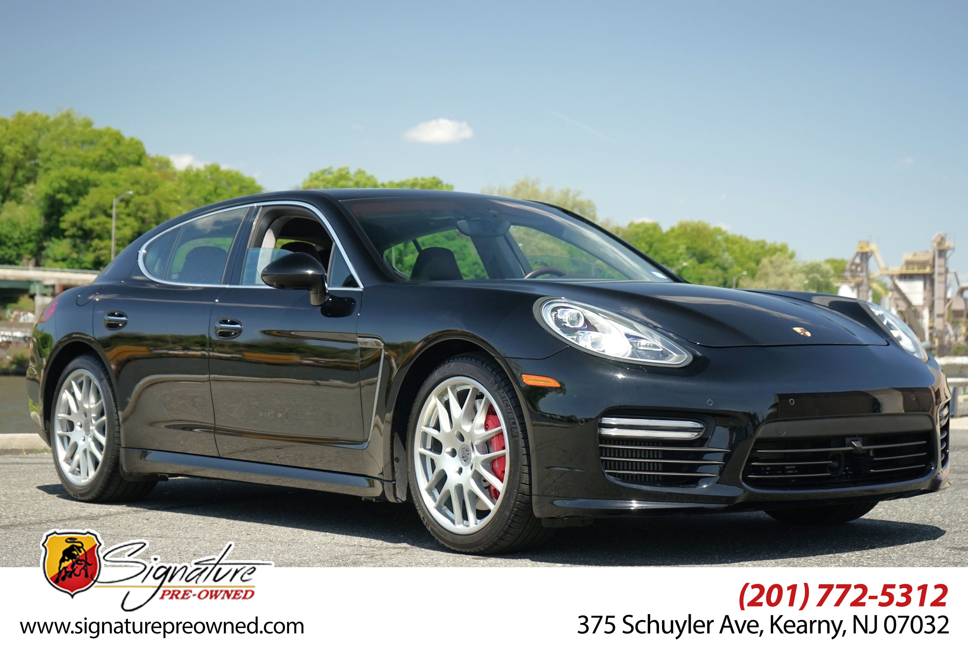 2014 Porsche Panamera Turbo's photo