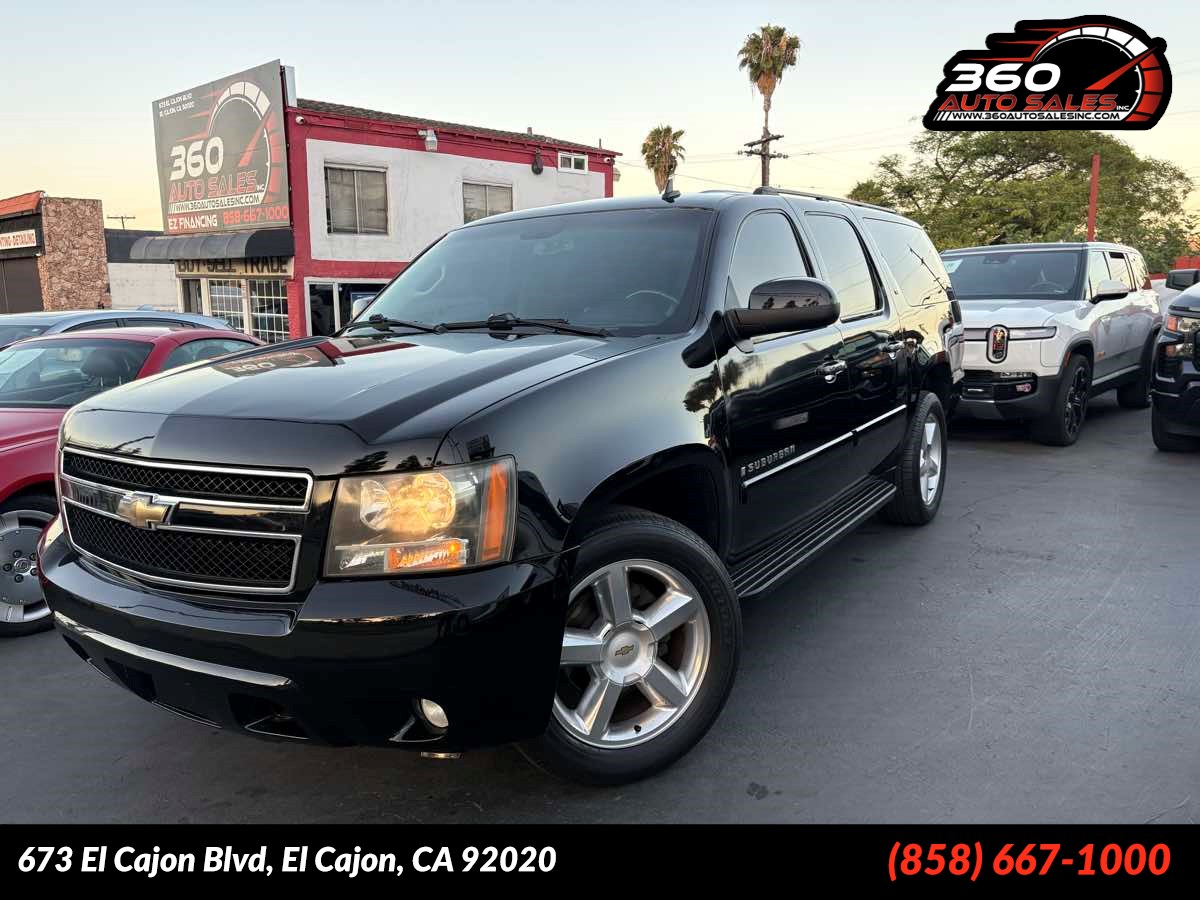 2008 Chevrolet Suburban 2WD 1500 w/1LS's photo