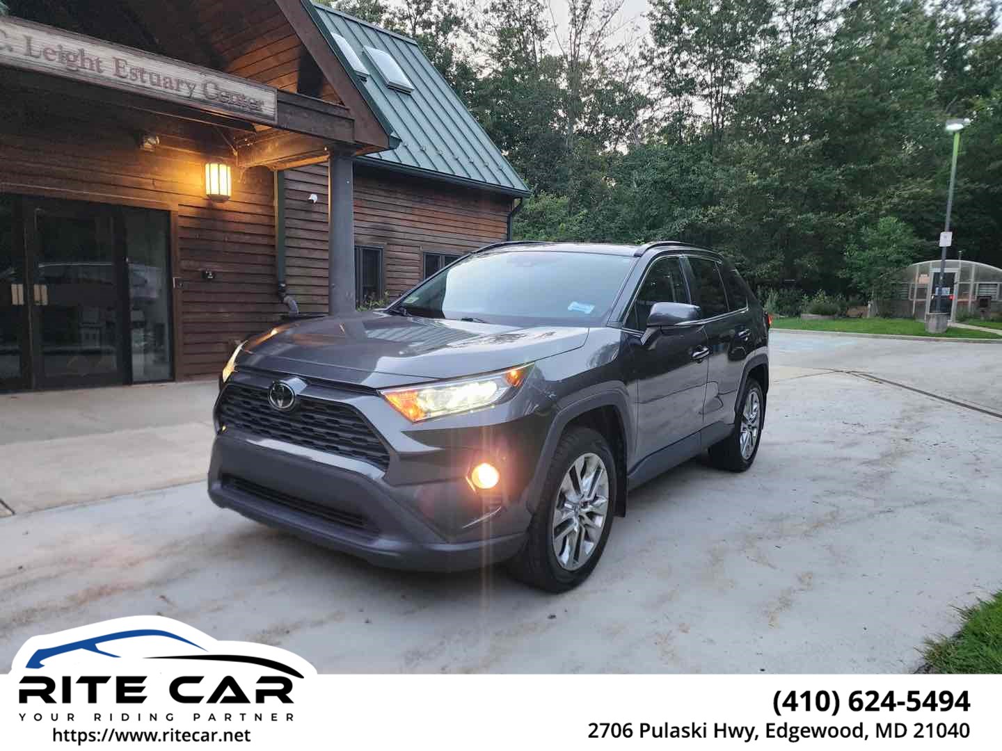 2019 Toyota RAV4 XLE Premium