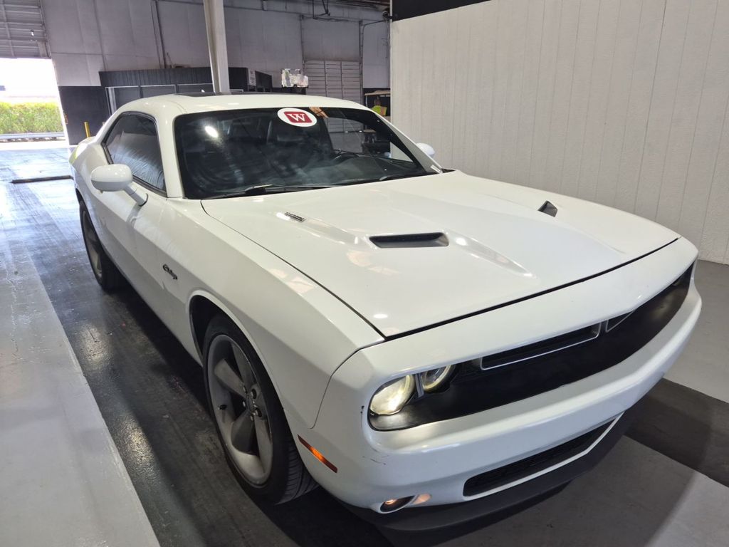 2015 Dodge Challenger R/T Plus's photo