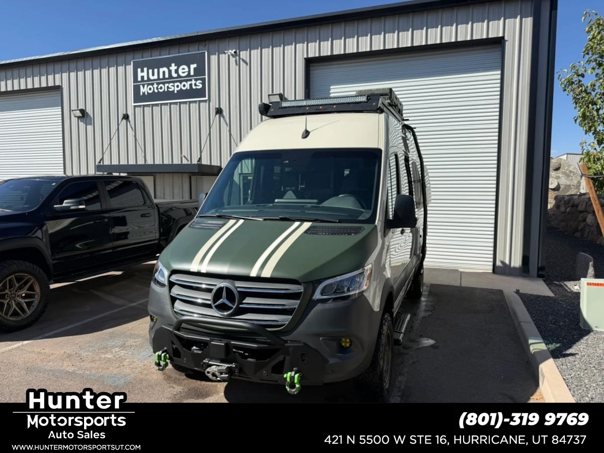 2022 Mercedes-Benz Sprinter Crew Van