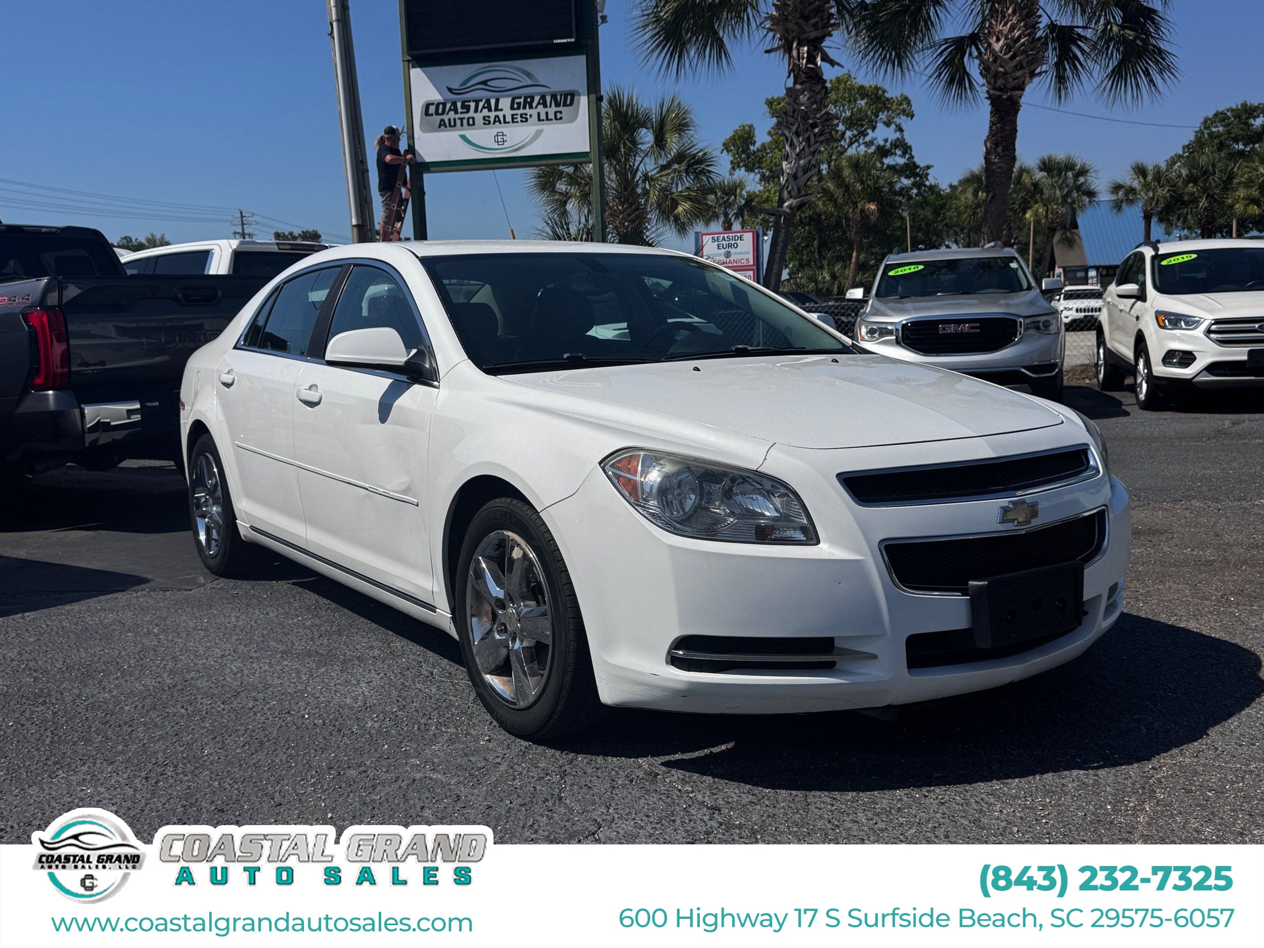 2011 Chevrolet Malibu's photo