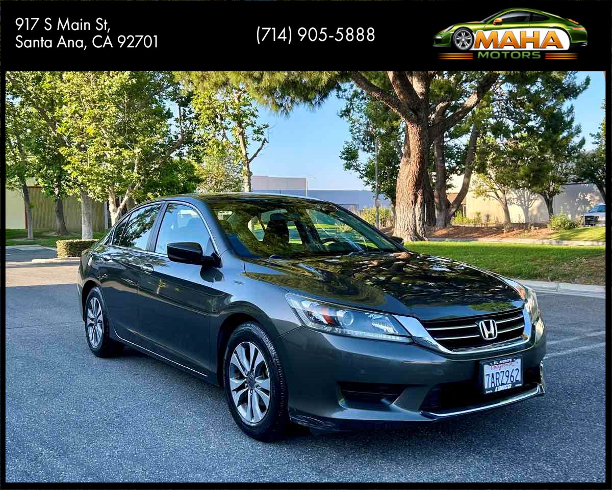 2013 Honda Accord LX Auto's photo