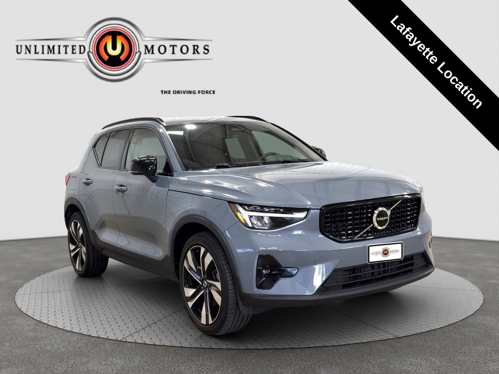 2023 Volvo XC40