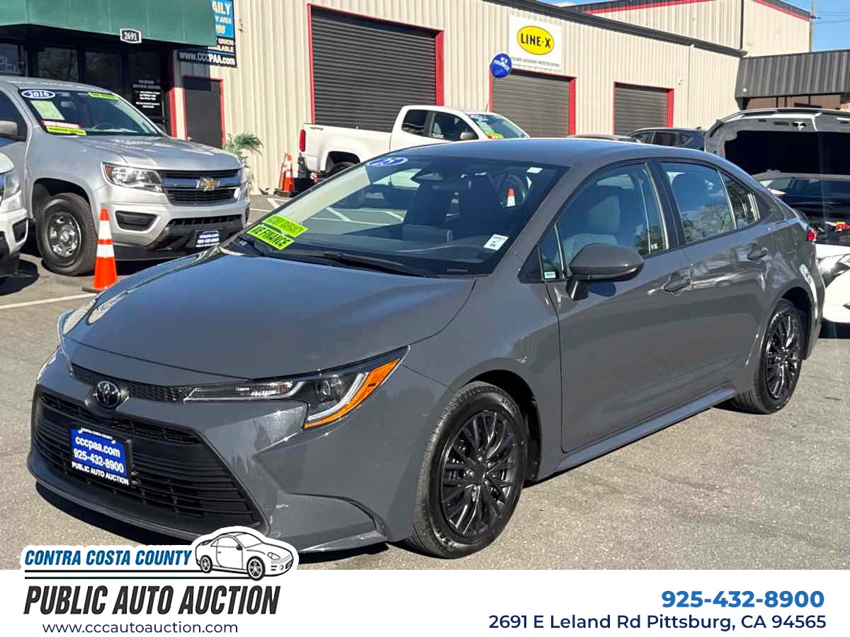 2025 Toyota Corolla LE