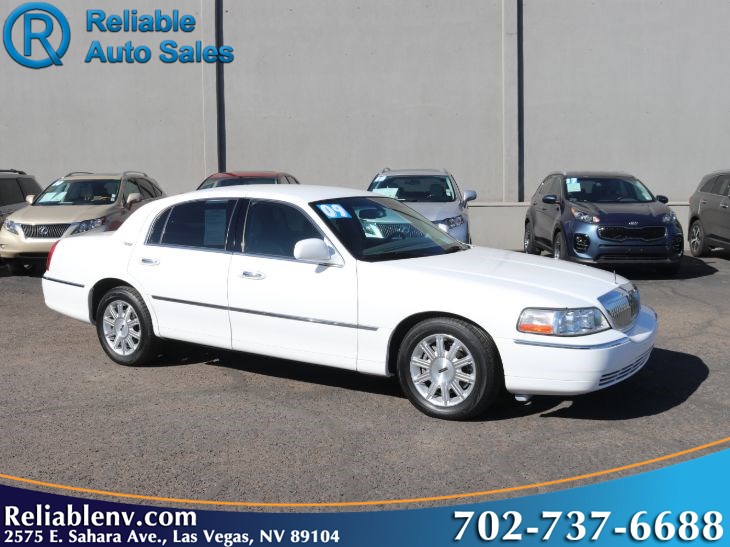 2009 Lincoln Town Car Signature Limited W Certified Warr Near