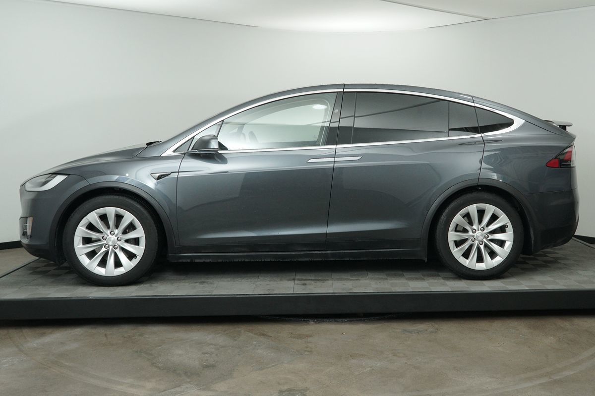 2017 Tesla Model X 75D