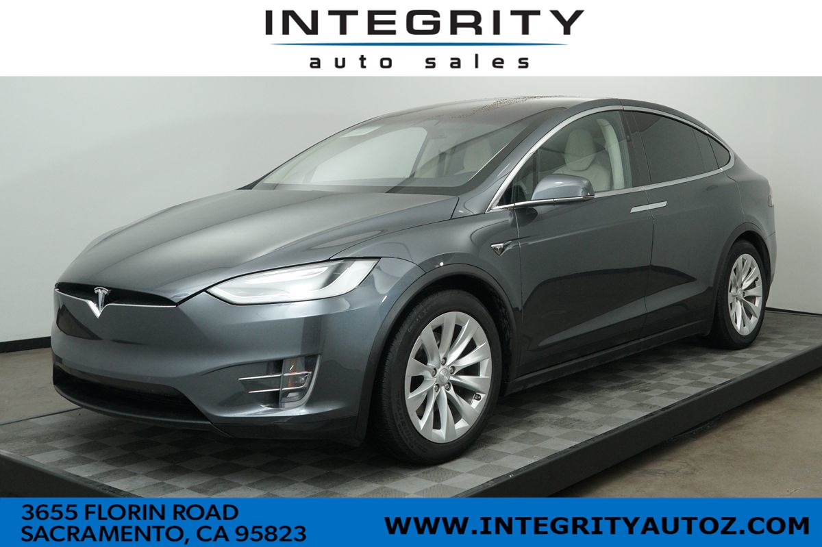 2017 Tesla Model X 75D Sport Utility 4D