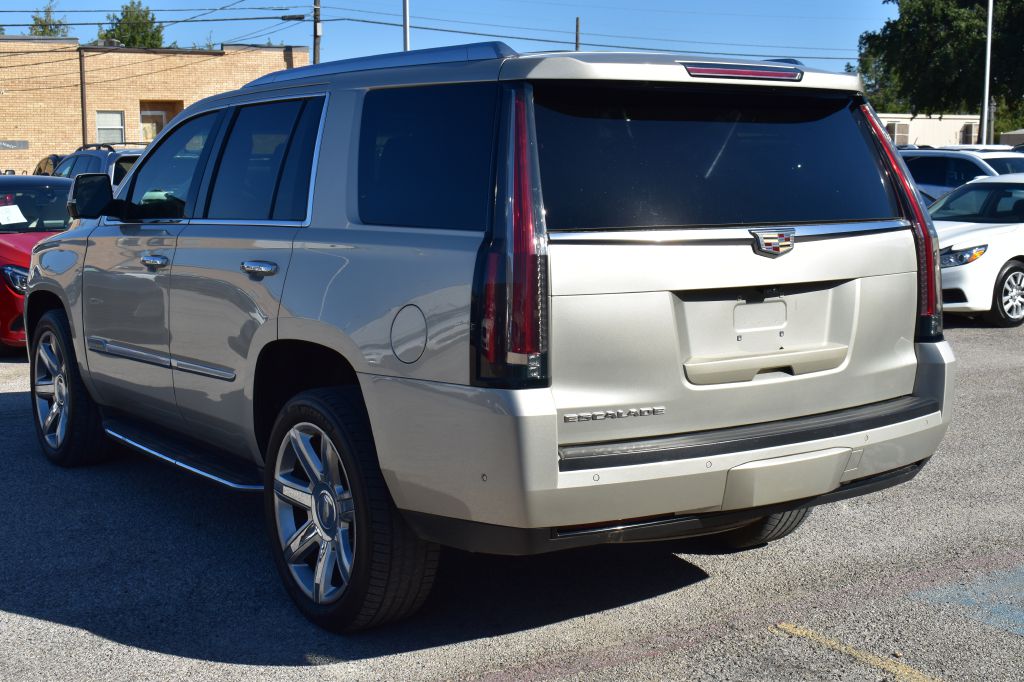 Cadillac Escalade 2017 Cadillac Escalade 1GYS4BKJ7HR284906