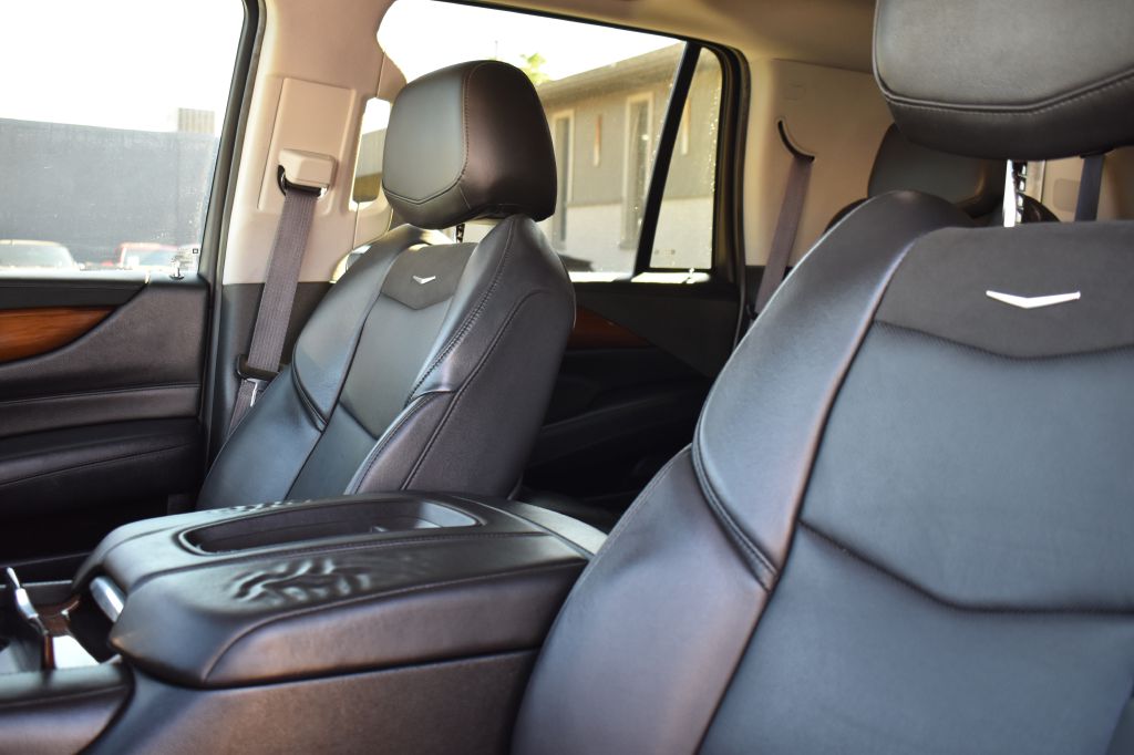 Cadillac Escalade 2017 Cadillac Escalade 1GYS4BKJ7HR284906