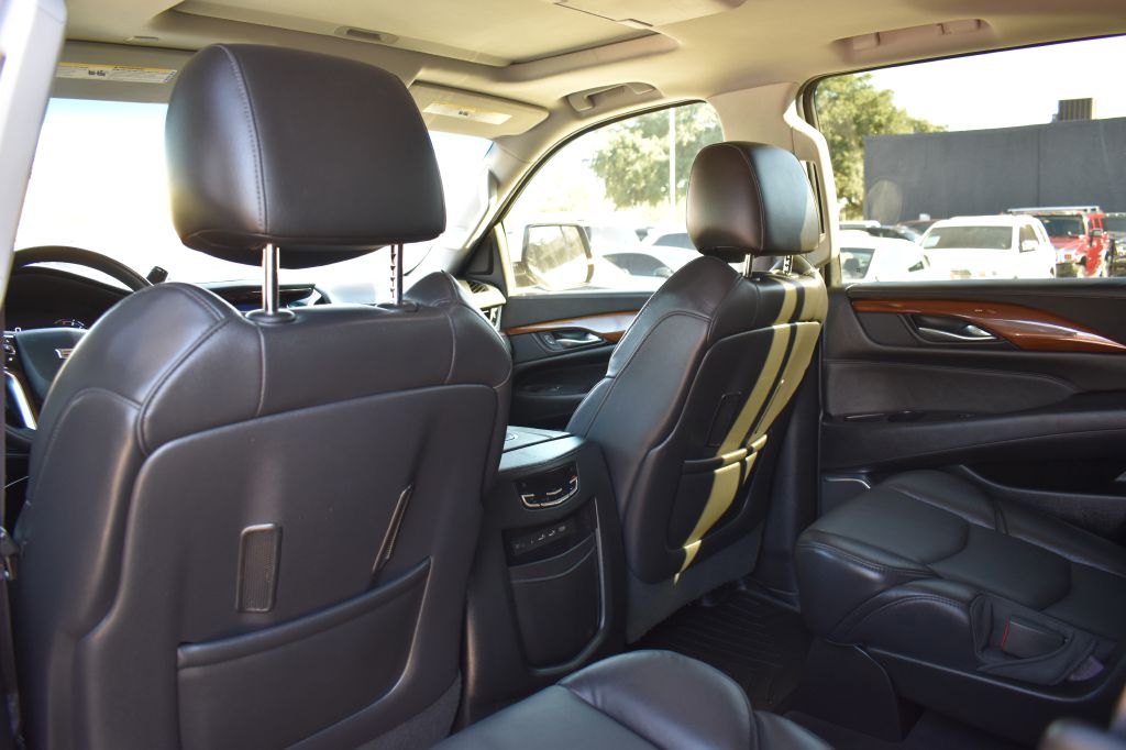 Cadillac Escalade 2017 Cadillac Escalade 1GYS4BKJ7HR284906