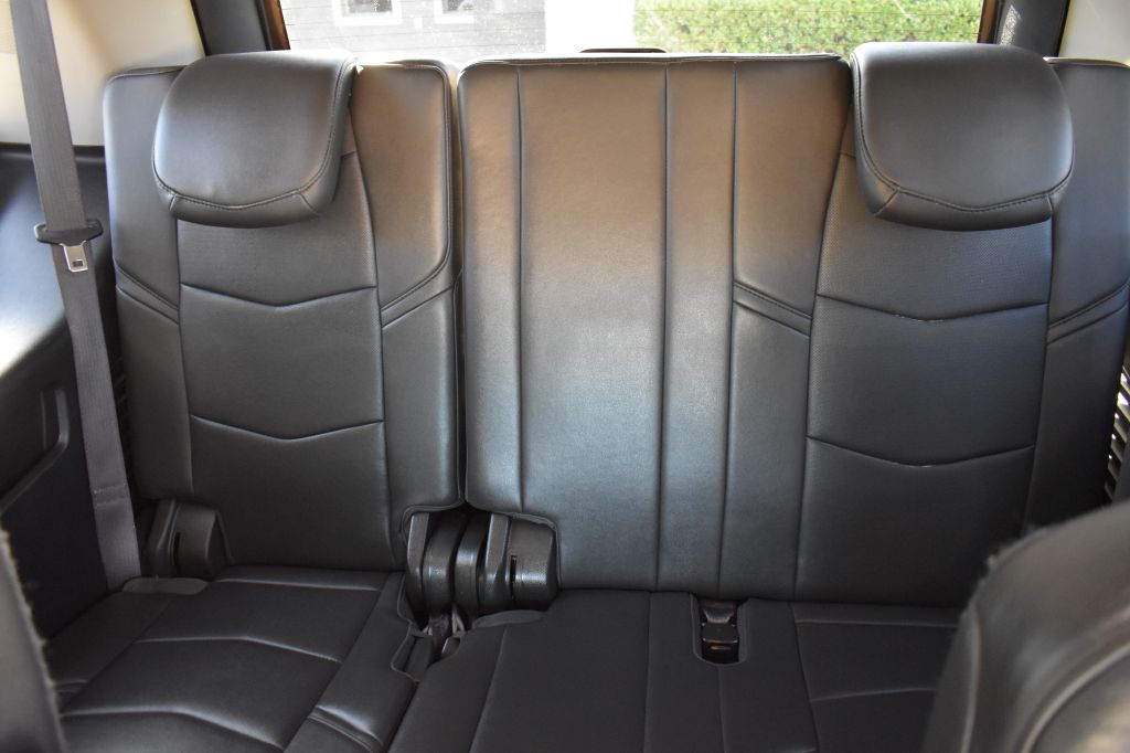 Cadillac Escalade 2017 Cadillac Escalade 1GYS4BKJ7HR284906