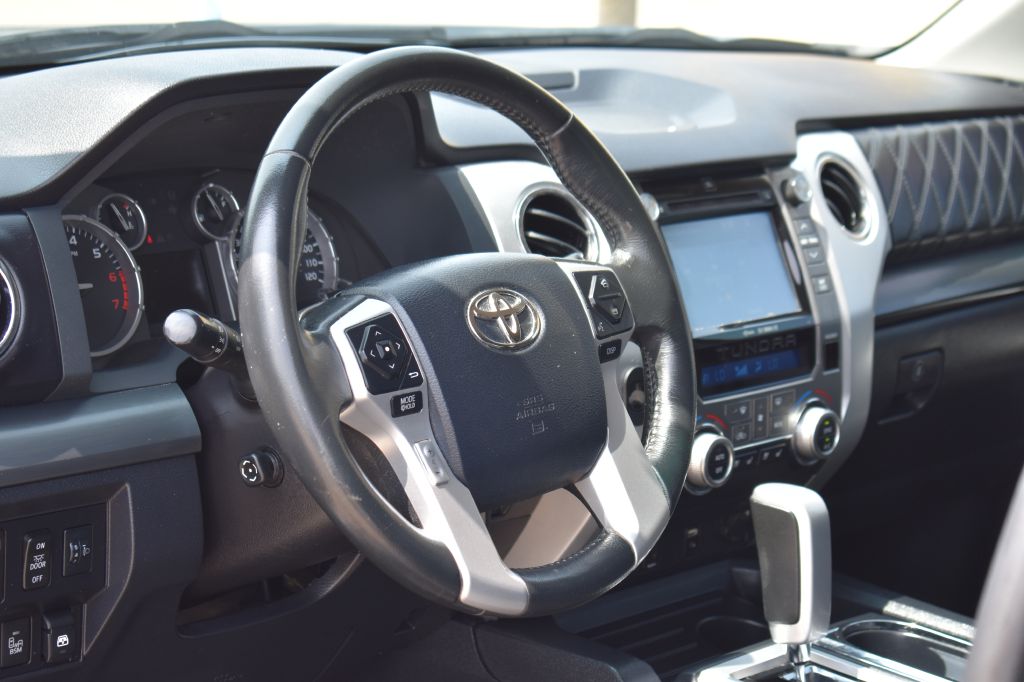 Toyota Tundra 4WD 2017 Toyota Tundra 4WD 5TFAW5F14HX619302