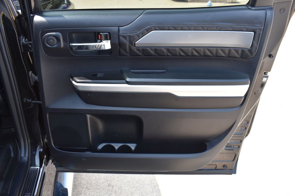 Toyota Tundra 4WD 2017 Toyota Tundra 4WD 5TFAW5F14HX619302