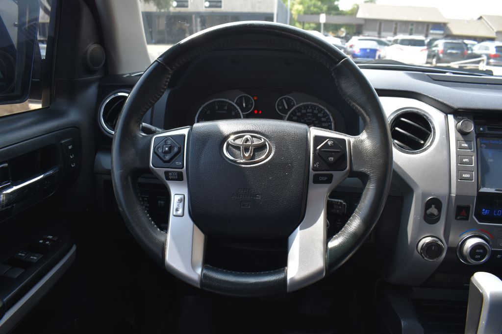 Toyota Tundra 4WD 2017 Toyota Tundra 4WD 5TFAW5F14HX619302