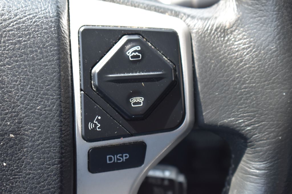 Toyota Tundra 4WD 2017 Toyota Tundra 4WD 5TFAW5F14HX619302