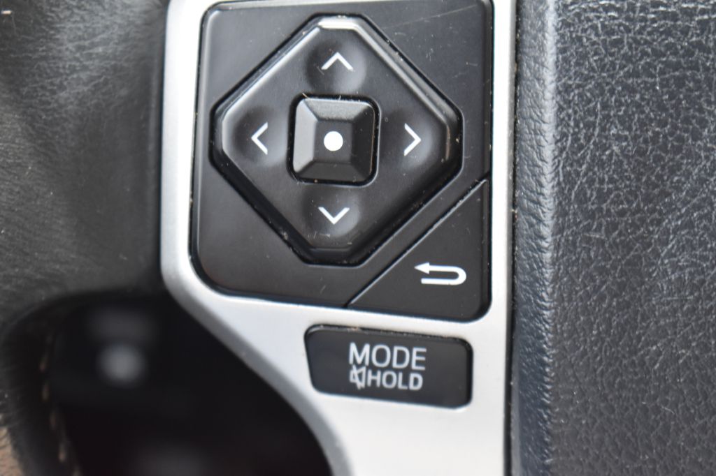 Toyota Tundra 4WD 2017 Toyota Tundra 4WD 5TFAW5F14HX619302