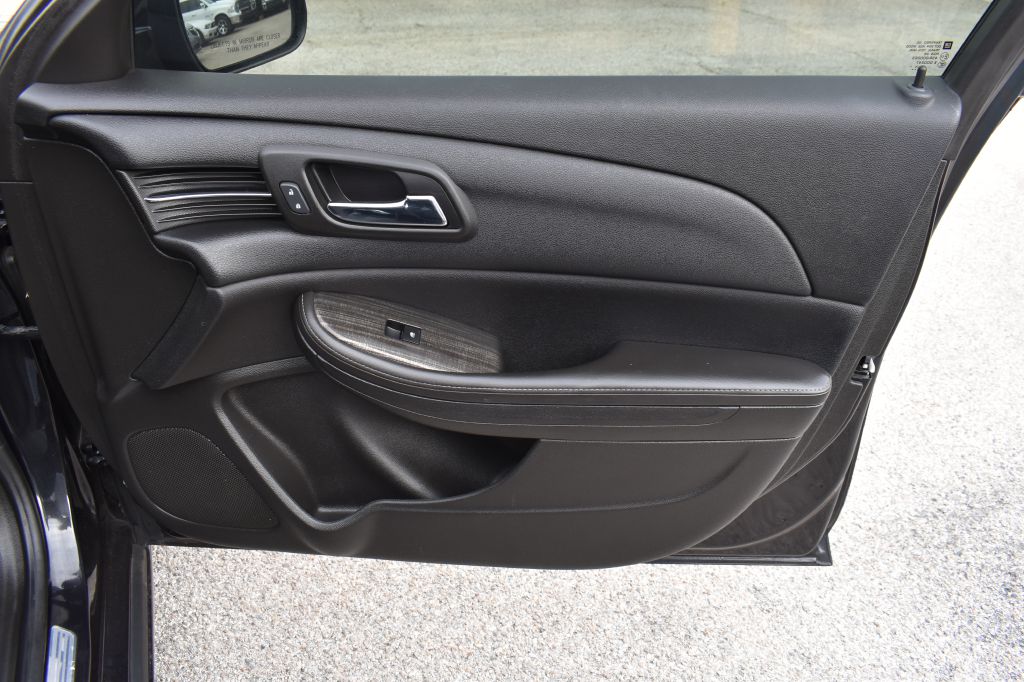 Chevrolet Malibu 2015 Chevrolet Malibu 1G11F5SL9FF248253