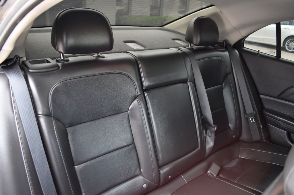 Chevrolet Malibu 2015 Chevrolet Malibu 1G11F5SL9FF248253