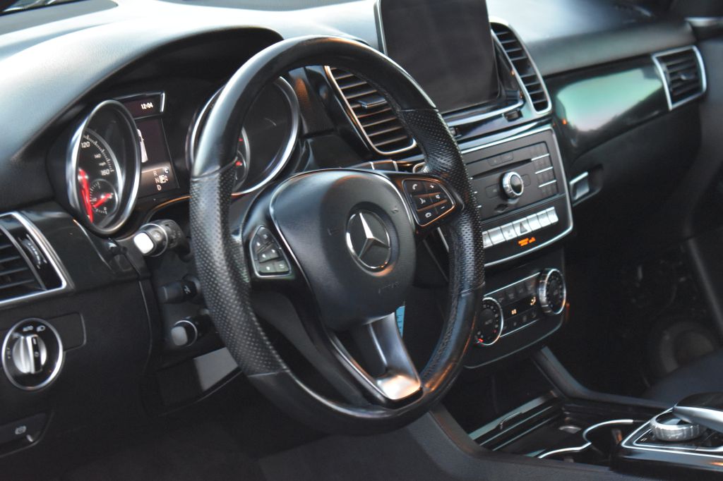 Mercedes-Benz GLE 350 2018 Mercedes-Benz GLE 350 4JGDA5JB8JB187937