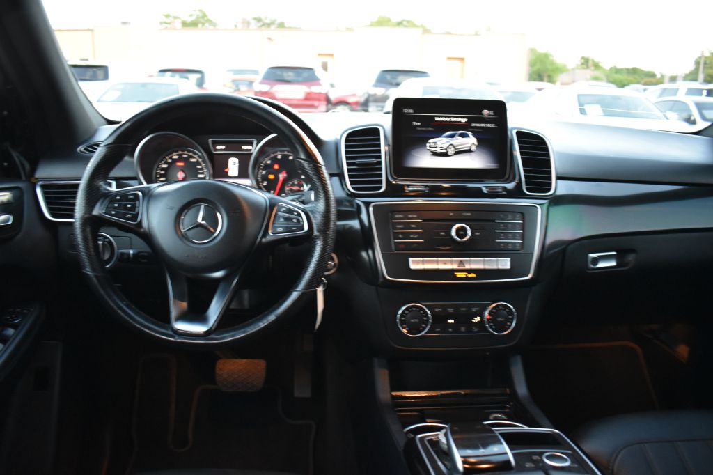 Mercedes-Benz GLE 350 2018 Mercedes-Benz GLE 350 4JGDA5JB8JB187937