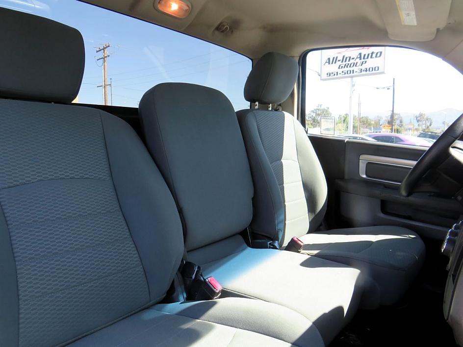 2015 Ram 1500 Tradesman photo 2