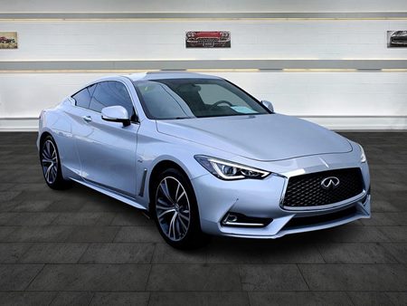 2017 INFINITI Q60 2.0t