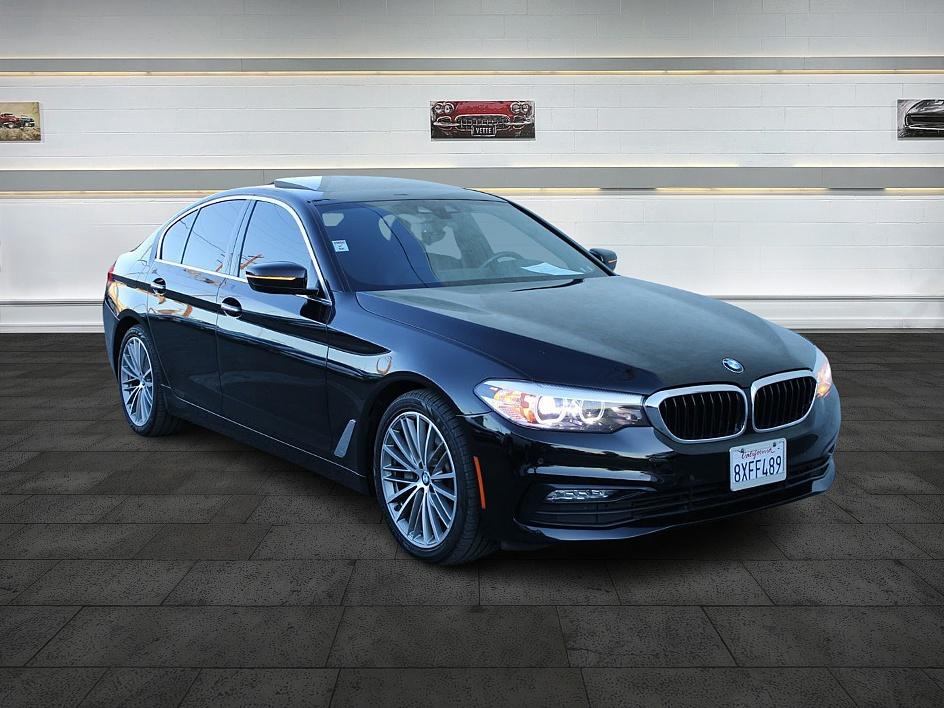 2018 BMW 5 Series 530i