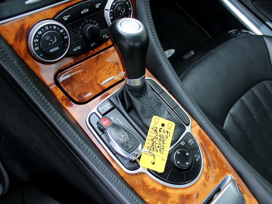 2007 Mercedes Benz SL 65 AMG photo 11