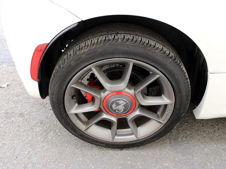 2013 Fiat 500 Abarth photo 15