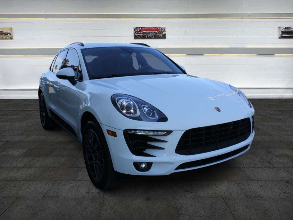 2017 Porsche Macan S photo 3