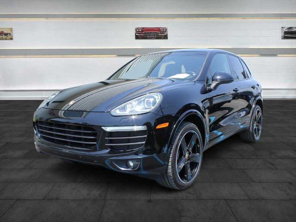 2017 Porsche Cayenne photo 4