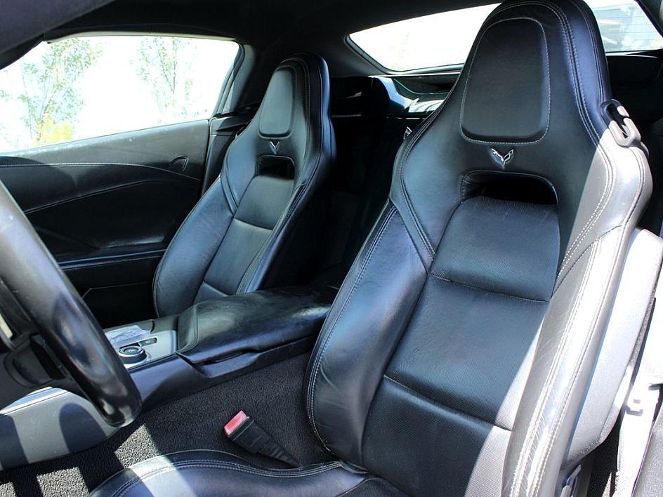 2014 Chevrolet Corvette Stingray Z51 3LT photo 10