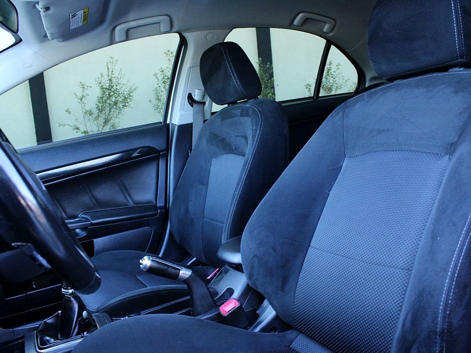 2015 Mitsubishi Lancer Evolution GSR photo 8