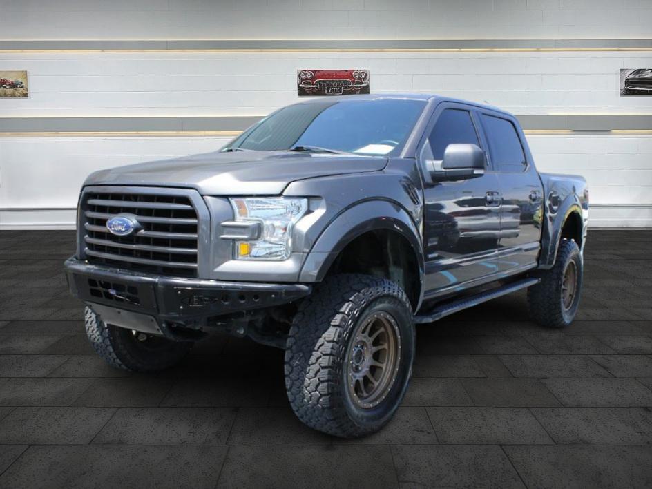 2016 Ford F-150 XLT photo 4