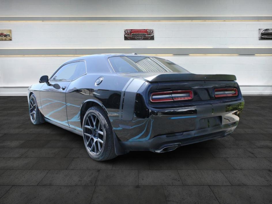 2015 Dodge Challenger Scat Pack photo 4