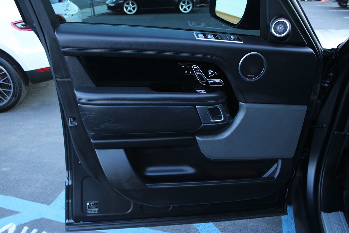 2021 Land Rover Range Rover P525 HSE HSE Westminster Edition photo 8