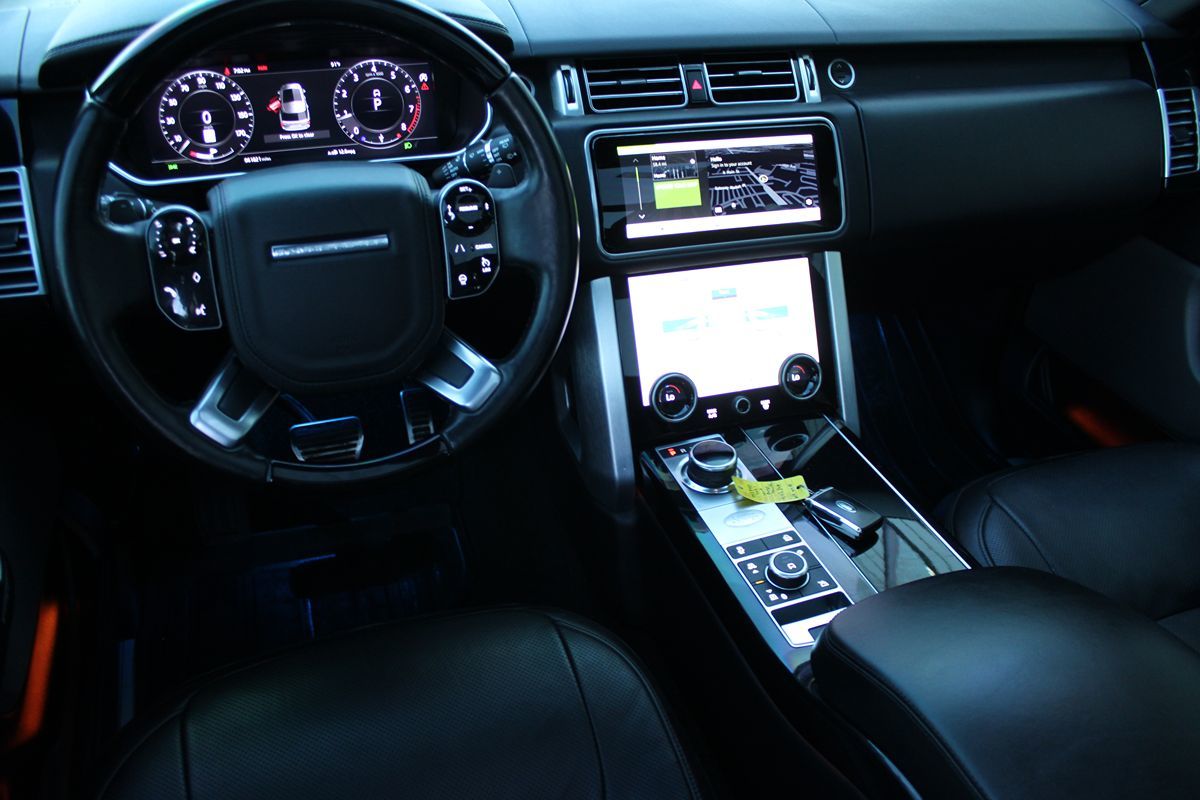 2021 Land Rover Range Rover P525 HSE HSE Westminster Edition photo 17