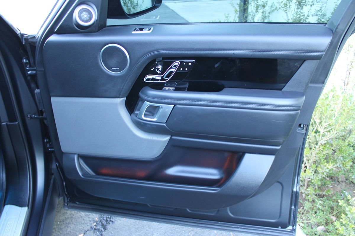 2021 Land Rover Range Rover P525 HSE HSE Westminster Edition photo 28