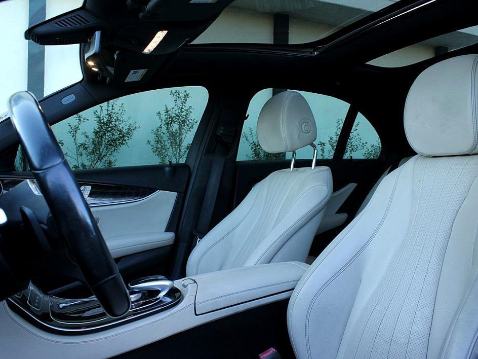 2019 Mercedes Benz E 300 photo 9