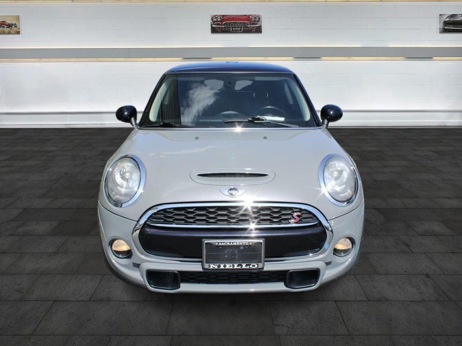 2018 Mini Cooper 2 Door Hardtop S photo 2