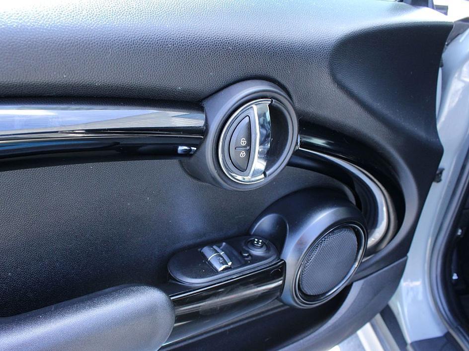 2018 Mini Cooper 2 Door Hardtop S photo 8