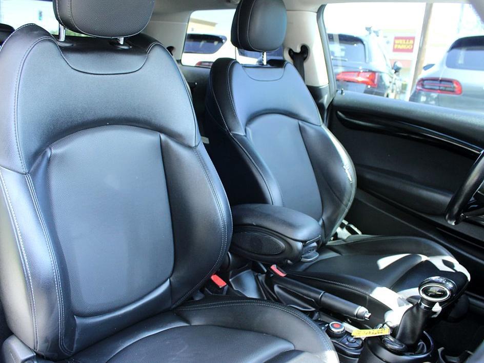 2018 Mini Cooper 2 Door Hardtop S photo 23