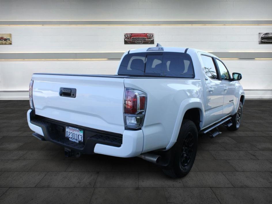 2022 Toyota Tacoma SR5 photo 6
