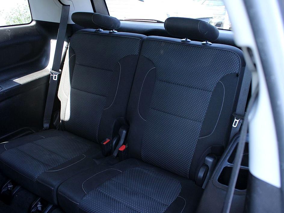 2020 Gmc Acadia SLE photo 15