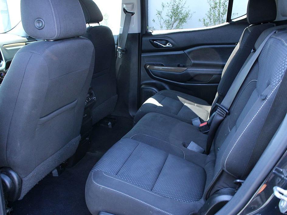 2020 Gmc Acadia SLE photo 16